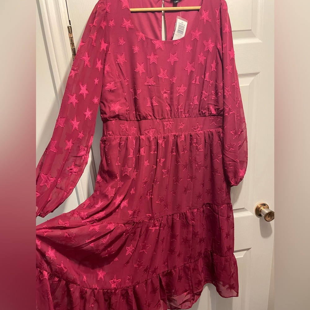 Long sleeve chiffon star stretch tiered maxi dress pockets dark pink burgundy